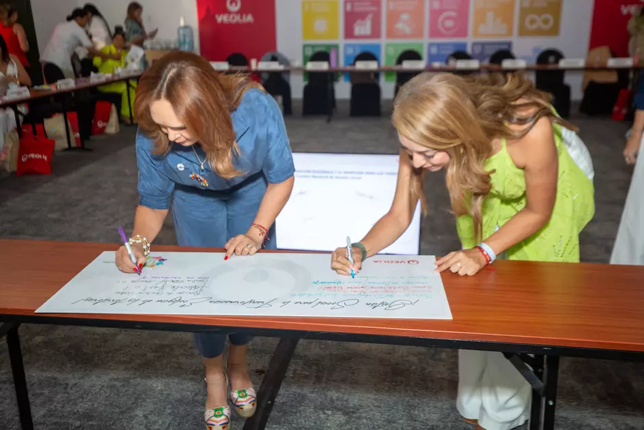 Gestores sociales firman pacto promovido por Veolia para el cumplimiento de los ODS