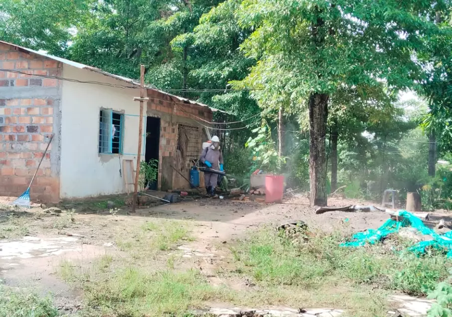 Veolia lleva jornada de desinsectación a Patio Bonito para garantizar ambientes más saludables