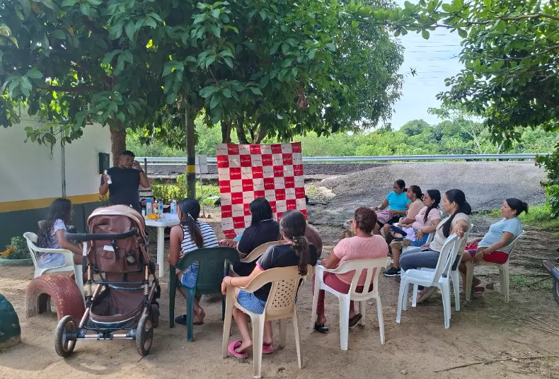 Mujeres de la vereda Patio Bonito, en Barrancabermeja, se empoderan con capacitación en belleza profesional